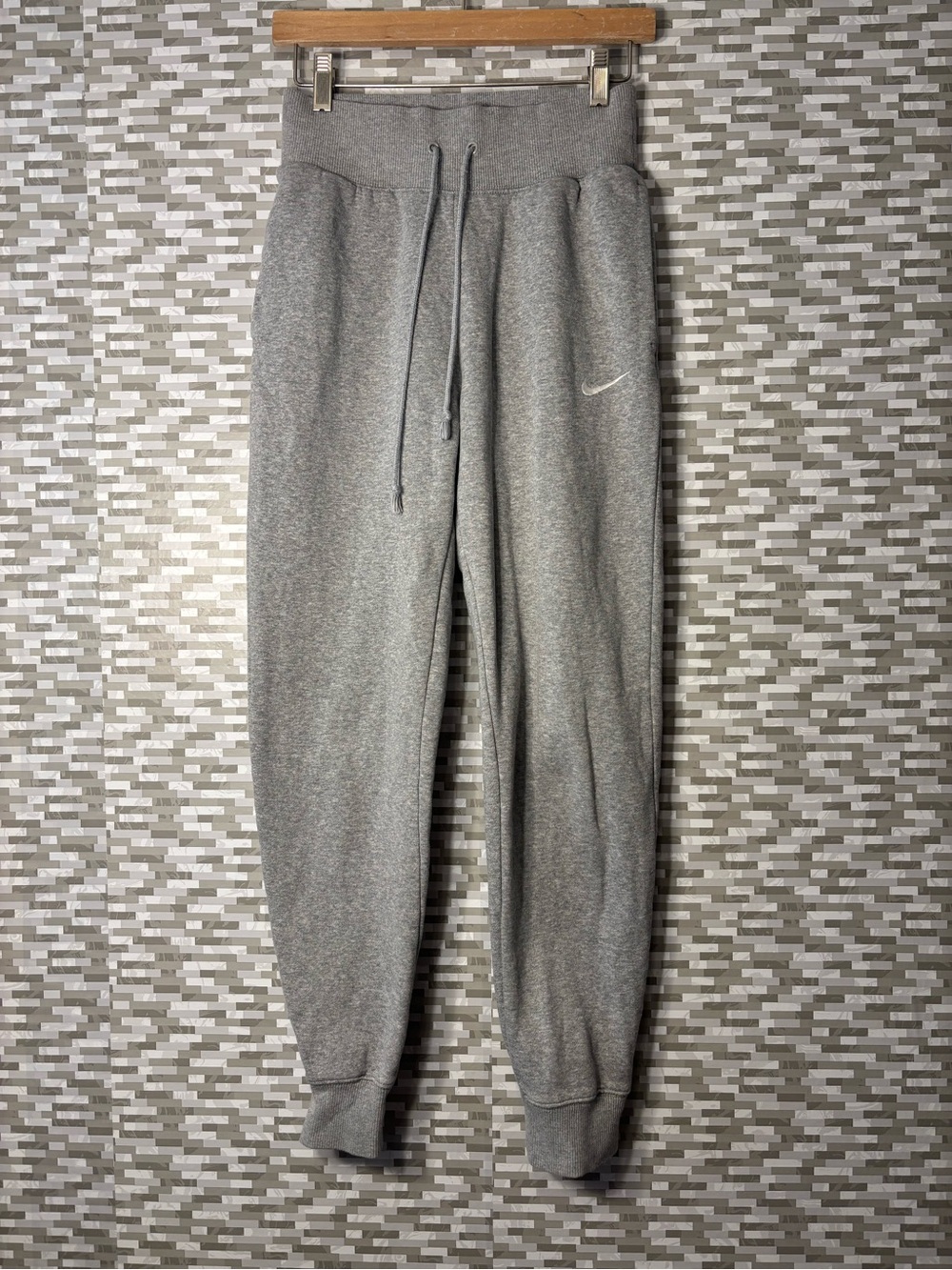 Nike Light Grey Athletic Fleece Joggers